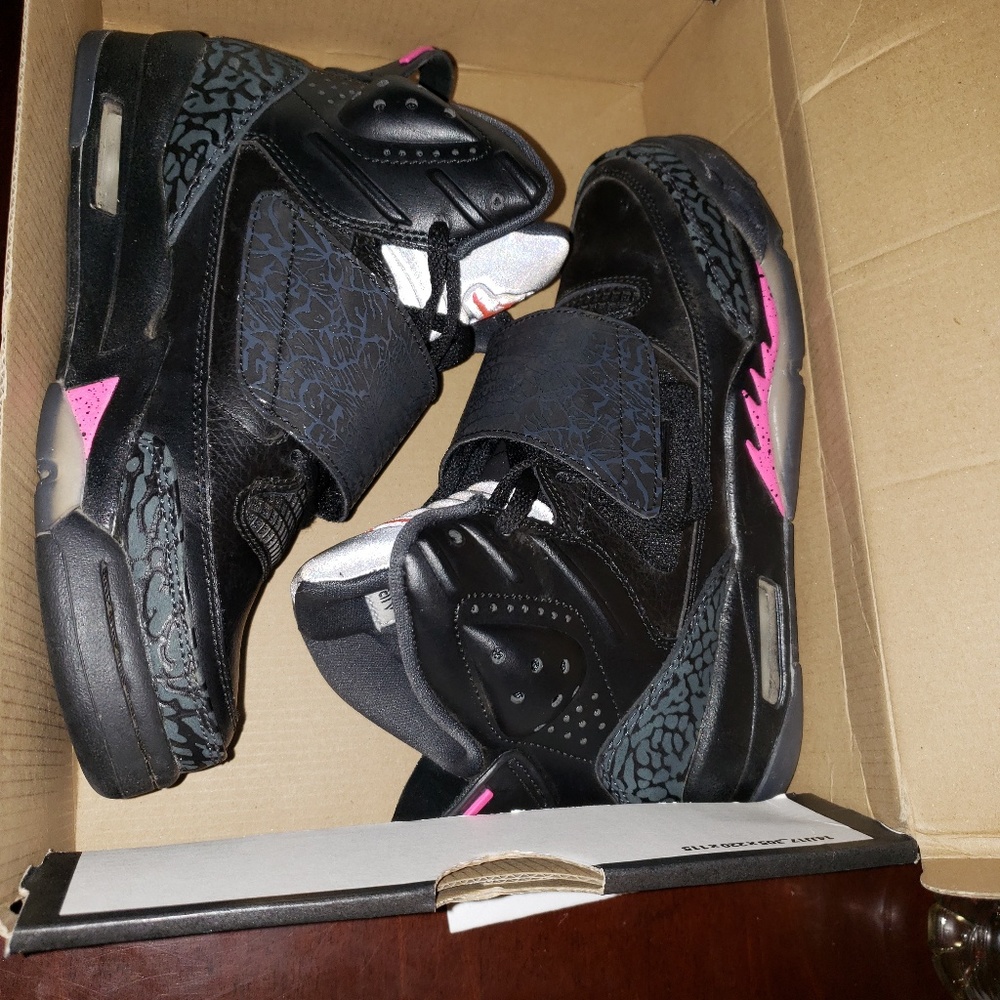 Girls Jordans Son of Mars